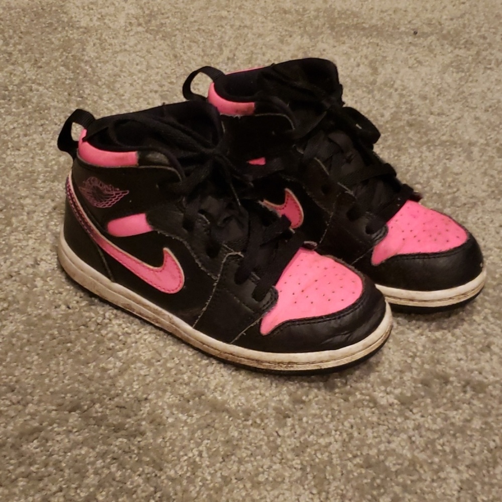 Air Jordan girl's high top sneakers